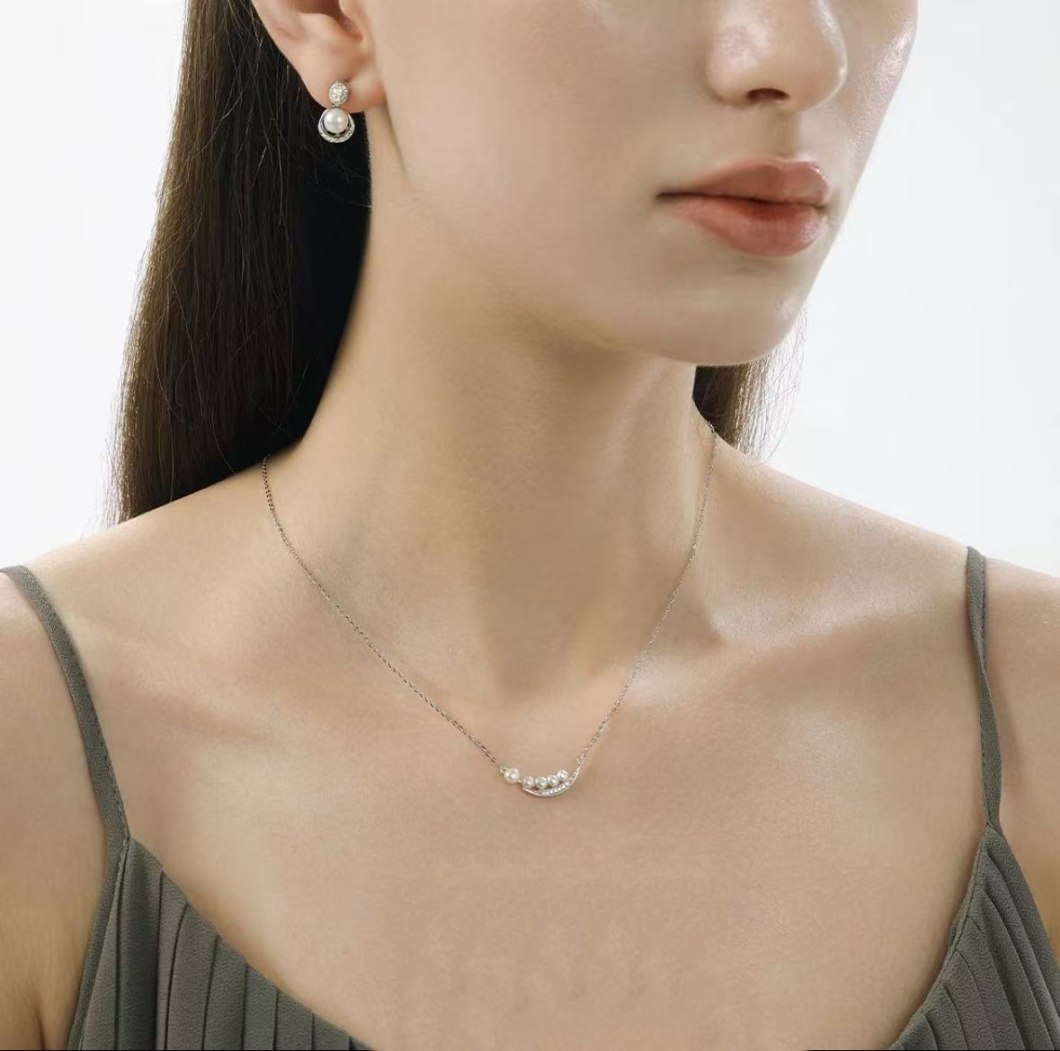 Crescent Light – Aurora Freshwater Pearl Pendant Necklace