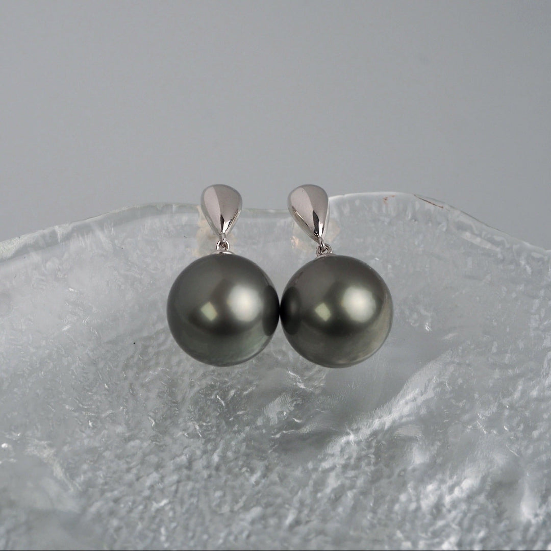 18K gold - Tahitian Black Pearl Drop Earrings