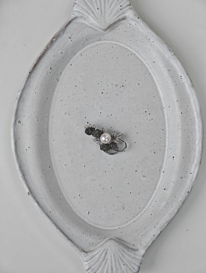 Alloy - White Near-Round Freshwater Pearl Brooch | 9–10mm AA Grade