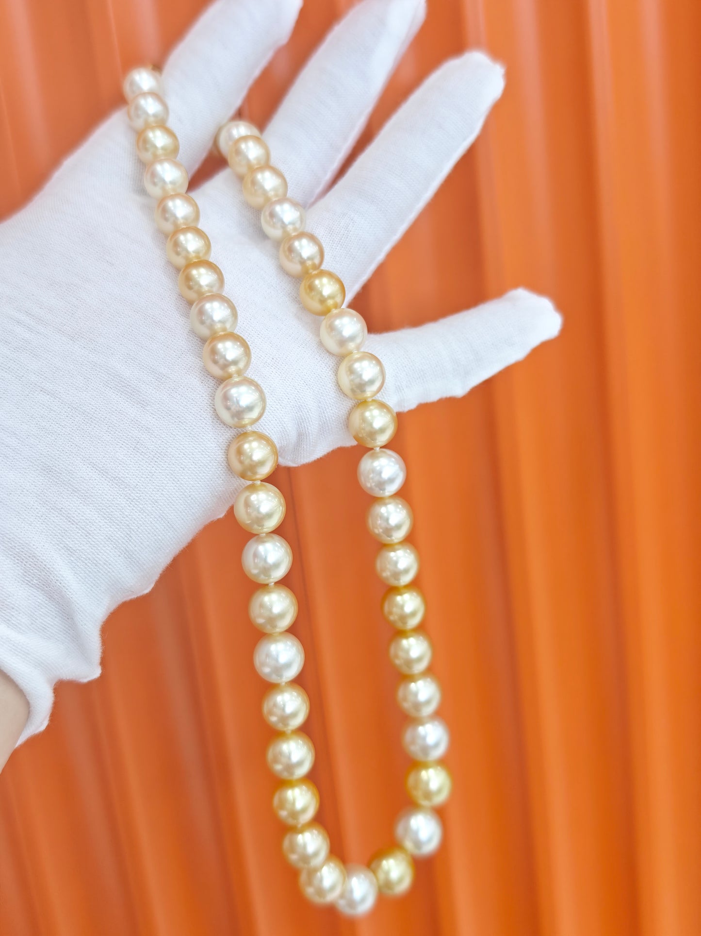 18K Gold - South Sea Golden Pearl Necklace & Bracelet Set
