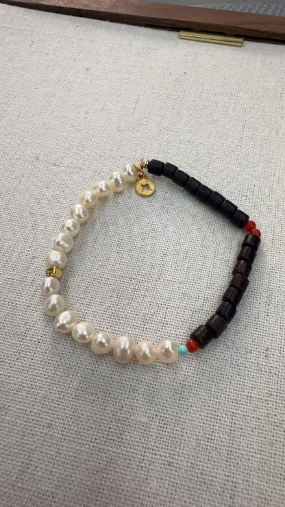 S925 Silver & Sandalwood - Freshwater Pearl Bracelet | 5–6mm AAA Grade