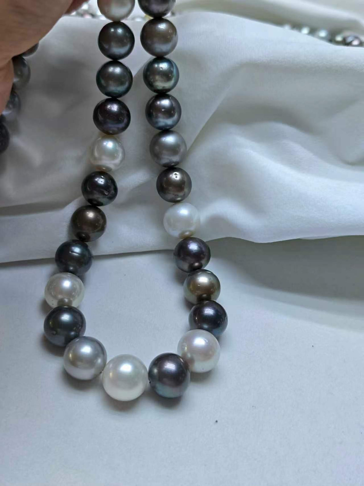 Morandi Mix Tahitian & White Freshwater Pearl Strand | 15–17mm AA Grade