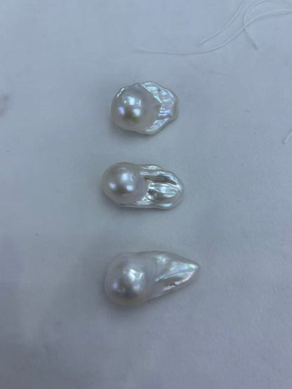 White Freshwater Baroque Pearl | 17–19mm AAA Grade