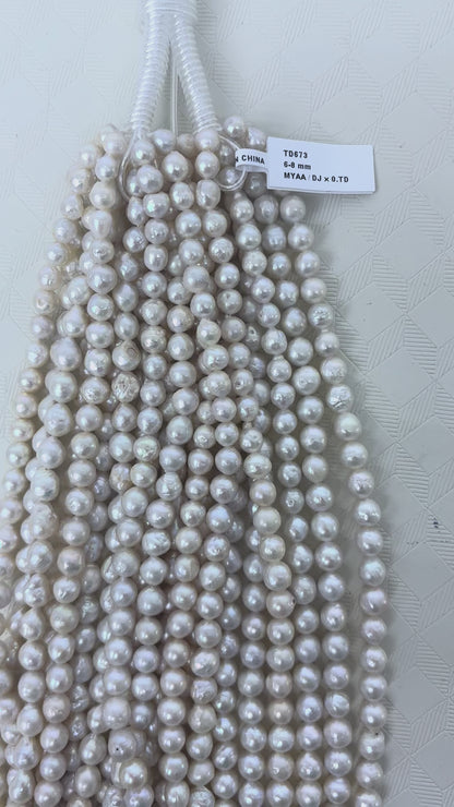 White Freshwater Pearl Strand | 6–8mm