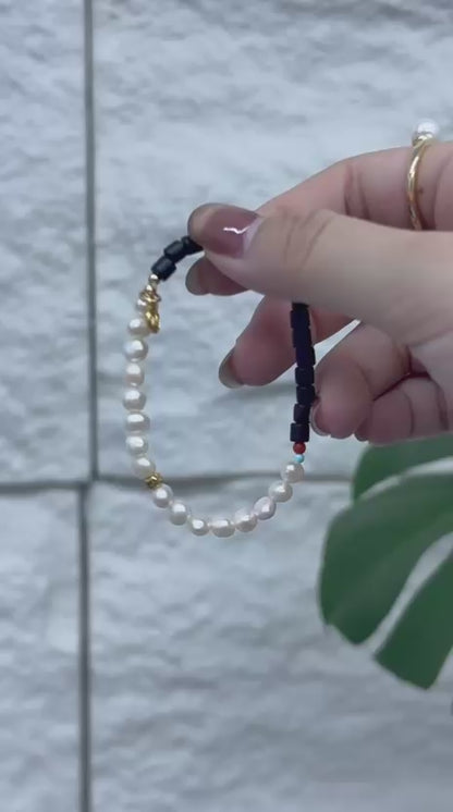 S925 Silver & Sandalwood - Freshwater Pearl Bracelet | 5–6mm AAA Grade