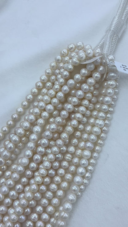 White Freshwater Pearl Strand | 8–9mm AAA Grade